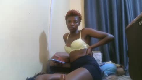 Snapshot of cute_banice chatting on January 5, 5:51 pm cute_banice online show from January 5, 5:51 pm