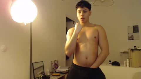 Tomas online show from February 1, 5:22 pm