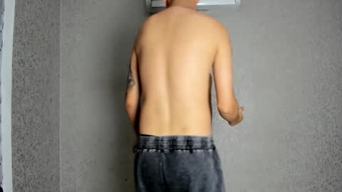 Snapshot of cute_boys18 chatting on January 23, 5:21 pm ARTURO-18 MATIAS-18 NIKOLAY-19 HADES-18 GABO-19 online show from January 23, 5:21 pm