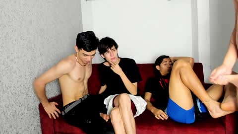 Snapshot of cute_boys18 chatting on January 30, 4:45 pm ARTURO-18 MATIAS-18 NIKOLAY-19 HADES-18 GABO-19 online show from January 30, 4:45 pm