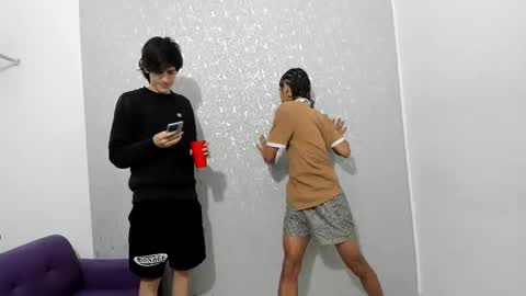 Snapshot of cute_boys18 chatting on February 11, 12:38 am ARTURO-18 MATIAS-18 NIKOLAY-19 HADES-18 GABO-19 online show from February 11, 12:38 am