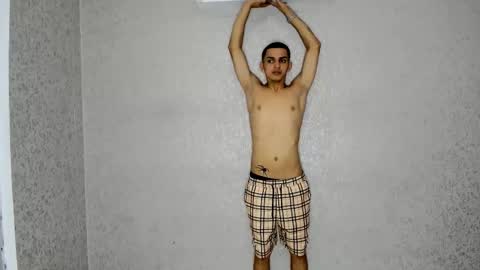 Snapshot of cute_boys18 chatting on February 13, 2:09 pm ARTURO-18 MATIAS-18 NIKOLAY-19 HADES-18 GABO-19 online show from February 13, 2:09 pm