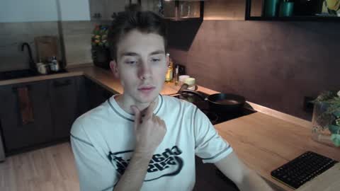 Im Brian online show from December 6, 9:10 am