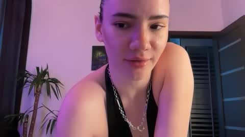 cute_bubbles online show from May 17, 4:03 pm