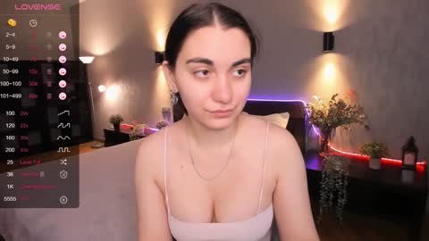 Snapshot of cute_chus chatting on December 9, 7:17 am Hanna online show from December 9, 7:17 am