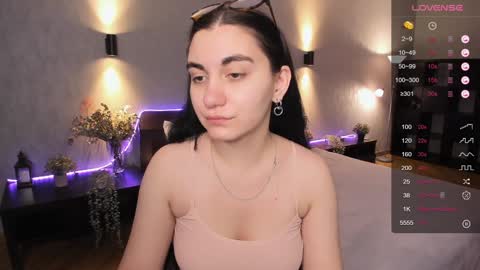 Snapshot of cute_chus chatting on December 12, 7:08 am Hanna online show from December 12, 7:08 am