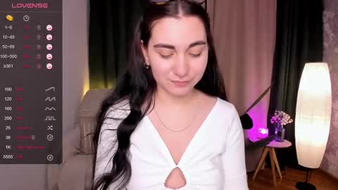 Snapshot of cute_chus chatting on February 17, 12:05 pm Hanna online show from February 17, 12:05 pm