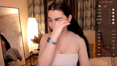 Snapshot of cute_chus chatting on February 24, 1:57 am Hanna online show from February 24, 1:57 am