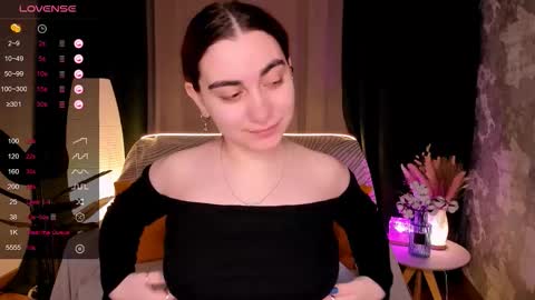 Snapshot of cute_chus chatting on March 7, 2:41 am Hanna online show from March 7, 2:41 am