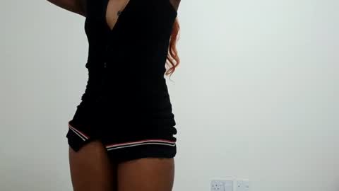 Snapshot of cute_favour2001 chatting on July 14, 10:32 am favour online show from July 14, 10:32 am