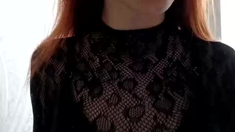 cute_foxis online show from May 24, 4:23 pm
