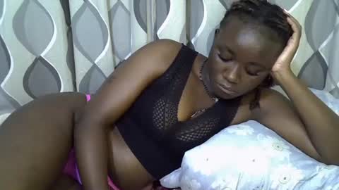 daddysdoll online show from May 28, 9:01 pm