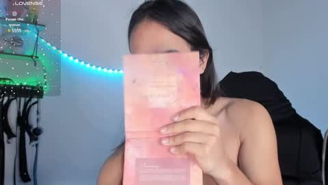 Snapshot of cute_horny12 chatting on February 24, 5:22 am Cute horny1 online show from February 24, 5:22 am