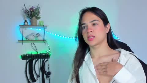 Snapshot of cute_horny12 chatting on March 7, 6:02 am Cute horny1 online show from March 7, 6:02 am