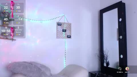 Snapshot of cute_horny12 chatting on October 6, 3:37 am Cute horny1 online show from October 6, 3:37 am