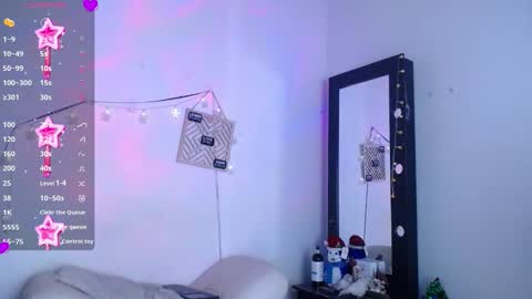 Snapshot of cute_horny12 chatting on November 25, 2:00 am Cute horny1 online show from November 25, 2:00 am