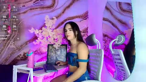 Cute horny1 online show from June 25, 1:48 pm