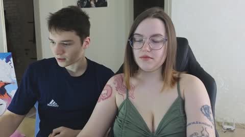 Snapshot of cute_junk chatting on December 3, 11:46 pm Kite and Jack online show from December 3, 11:46 pm