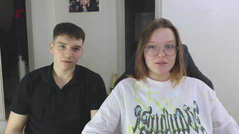 Snapshot of cute_junk chatting on December 12, 2:26 am Kite and Jack online show from December 12, 2:26 am