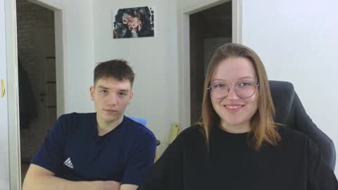 Snapshot of cute_junk chatting on December 14, 3:07 am Kite and Jack online show from December 14, 3:07 am