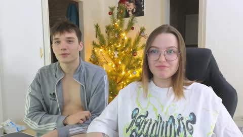 Snapshot of cute_junk chatting on January 11, 7:05 pm Kite and Jack online show from January 11, 7:05 pm