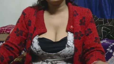Snapshot of cute_kashmira99 chatting on February 9, 2:49 am kashmira online show from February 9, 2:49 am