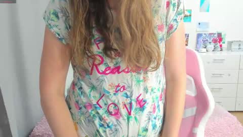 cute_kate0 online show from September 17, 12:51 pm