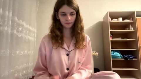 cute_kitte online show from January 14, 1:26 am