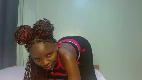 cute_lorna online show from April 1, 11:44 am