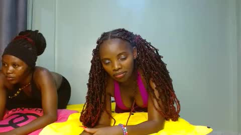 cute_lorna online show from April 15, 9:26 pm