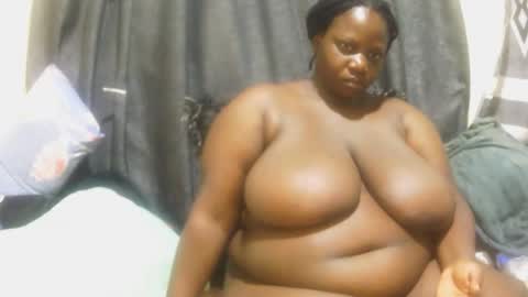 Snapshot of cute_maya1 chatting on March 24, 4:06 am Sweetebony online show from March 24, 4:06 am