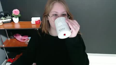 Veronica online show from December 12, 7:41 am