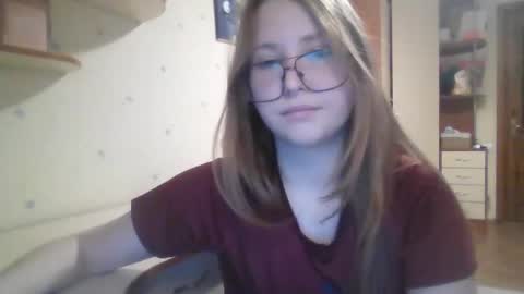 Snapshot of cute_minx chatting on April 2, 8:06 pm Veronica online show from April 2, 8:06 pm