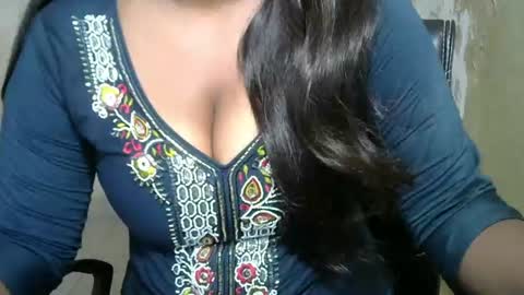 Snapshot of cute_payalji chatting on April 28, 1:37 am alia online show from April 28, 1:37 am