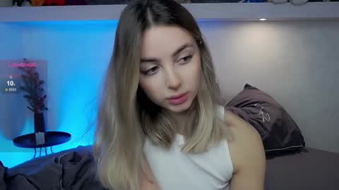 Snapshot of cute_perverts chatting on January 26, 12:33 pm Eva online show from January 26, 12:33 pm