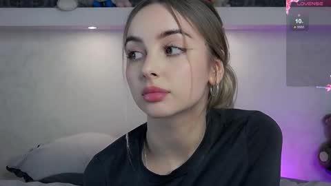 Snapshot of cute_perverts chatting on March 10, 4:03 pm Eva online show from March 10, 4:03 pm