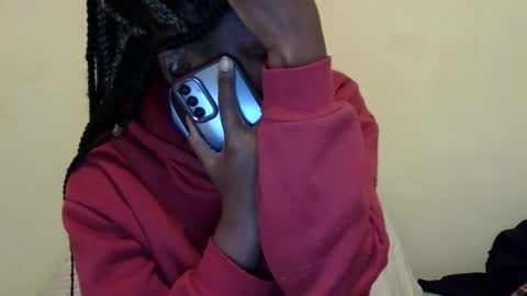 Snapshot of cute_roxie chatting on December 23, 7:41 pm cute_roxie online show from December 23, 7:41 pm