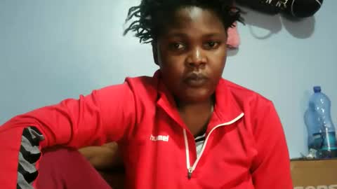 Snapshot of cute_roxie chatting on October 31, 6:42 pm cute_roxie online show from October 31, 6:42 pm