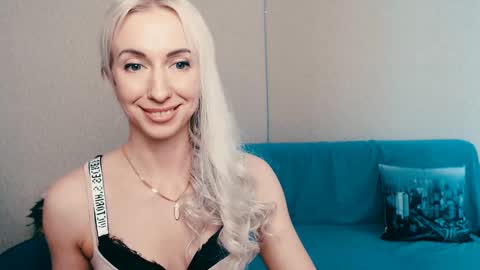 cute_smile_shy online show from February 23, 11:22 am