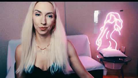 cute_smile_shy online show from September 11, 7:47 pm