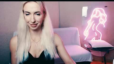 cute_smile_shy online show from September 19, 7:47 pm