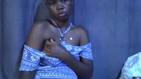 Snapshot of cute_tamara1 chatting on December 23, 1:58 am cute_tamara1 online show from December 23, 1:58 am