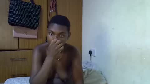 Snapshot of cute_tamara1 chatting on January 13, 9:47 am cute_tamara1 online show from January 13, 9:47 am