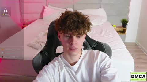 Thomas -  online show from February 5, 3:23 am