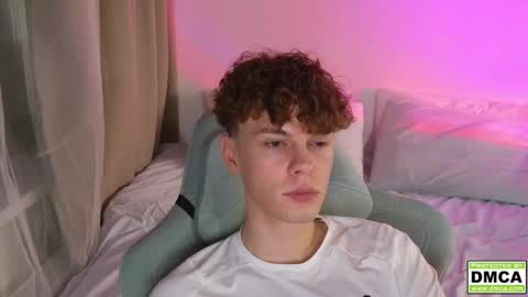 Thomas -  online show from October 1, 6:25 pm