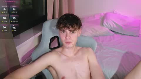 Thomas -  online show from June 8, 8:20 pm