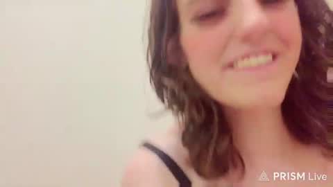 cutealisandra online show from June 18, 1:28 am