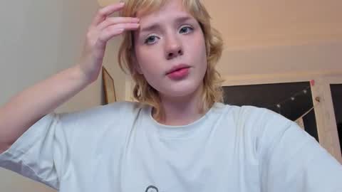 Snapshot of cuteasfuck_ chatting on October 29, 2:52 pm Amy online show from October 29, 2:52 pm