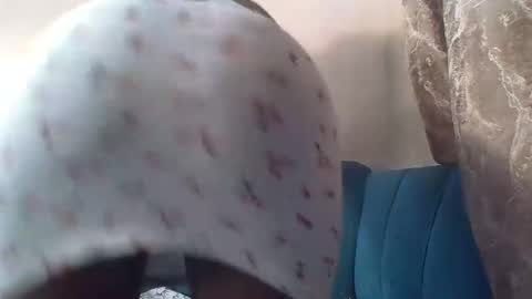 Cuteberry87 online show from November 13, 6:45 am