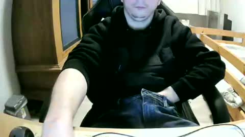 Snapshot of cuteboy090 chatting on February 21, 11:11 am Cuteboy090 online show from February 21, 11:11 am